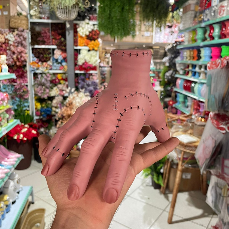 Mão Wandinha Borracha