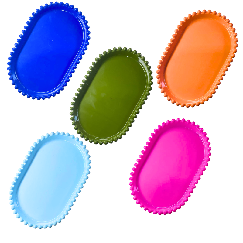 Bandeja de Plástico Borda Redonda Design Bolinhas 20x13cm