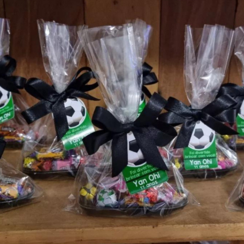 Kit 10 Chuteiras De Plástico Lembrancinha e Decoração De Festa Tema Futebol